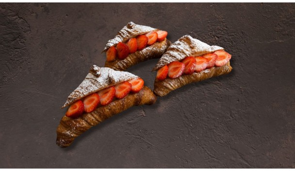 Aardbei roomcroissant